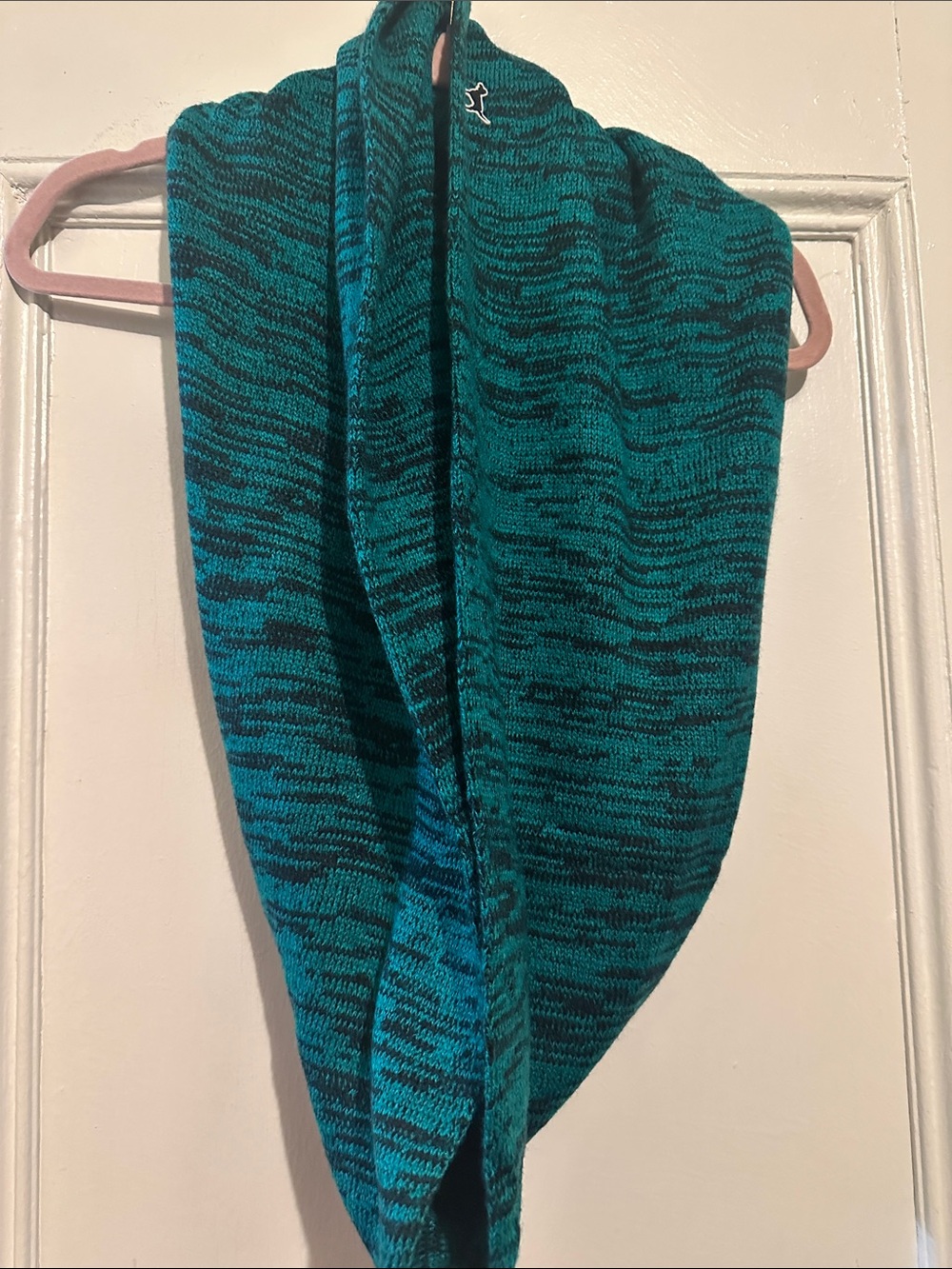 Victoria Secret PINK Cozy Teal Knit Infinity Scarf - Women Accessories.